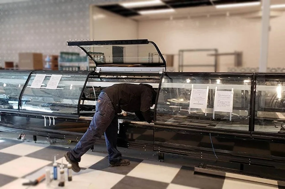 Commercial fridge freezer maintenance